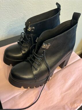 Shellys London Black Lug Sole Lace-Up Ankle Boots